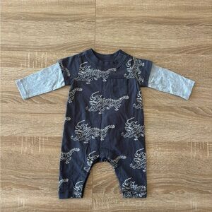 Tea Collection Layered Button-Up Baby Romper size 0-3 months